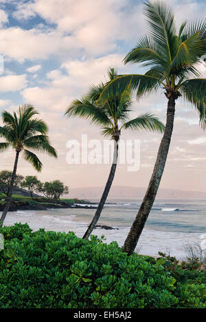 Licht auf Offshore-Kahoolawe Insel von Makena Beach auf Hawaii Insel Maui. Stockfoto