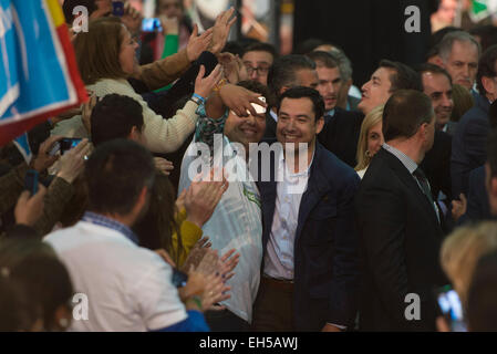 Jerez De La Frontera, Andalusien, Spanien, 6. März 2015: Juanma Moreno, Kandidat von der Partido Popular (PP) bei den Wahlen von Andalusien, bei einer Kundgebung in Jerez De La Frontera während des Wahlkampfes. Bildnachweis: Kiko Jimenez/Alamy Live-Nachrichten Stockfoto