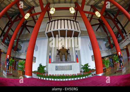 Statue von Dr. Sun Yat-Sen in der Sun Yat-Sen Gedächtnishalle, Taipei, Taiwan Stockfoto