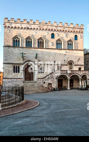 Palazzo dei Priori in der Altstadt von Perugia, Umbrien, Italien. Stockfoto