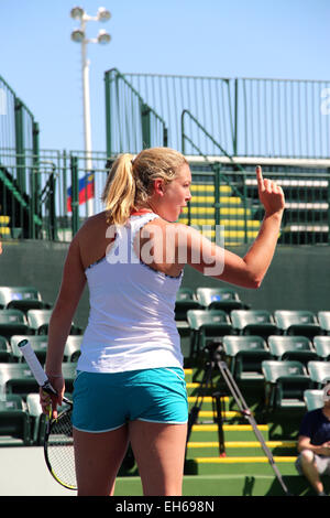 Indische Brunnen, Kalifornien, USA. 7. März 2015. Kids Day bei der BNP Paribas Tennis Open Foto: Coco Vandeweghe. Stockfoto