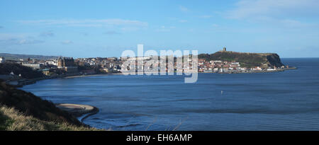 Scarborough Süden Bucht vom südlichen Ende Blick nach Norden. Stockfoto