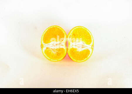 Früchte Orange Satsumas, isoliert auf weißem Hintergrund Stockfoto