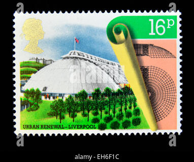 Briefmarke. Great Britain. Königin Elizabeth II. 1984. Stadterneuerung. Garden Festival Hall, Liverpool. 16p. Stockfoto