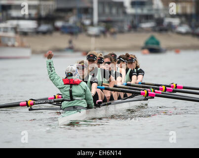 London, UK. 8. März 2015.  Womens Universitätsboot Verein zum Jahresbeginn ihre Vorrichtung gegen.  Imperial College. CUWBC: [Bug] Hannah Evans, [2] Ashton braun [3] Caroline Reid, [4] Claire Watkins, [5] Melissa Wilson, [6] Holly Hill, [7] Hannah Roberts, [Schlaganfall] Fanny Belais [Cox] Rosemary Ostfeld. Bildnachweis: Stephen Bartholomäus/Alamy Live-Nachrichten Stockfoto