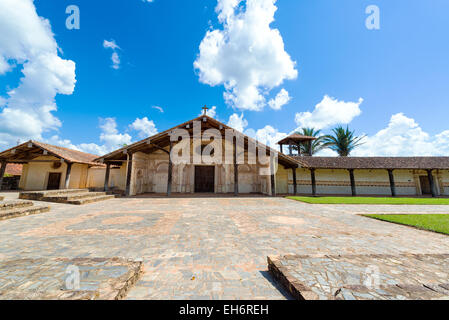 Außen die Jesuiten-Mission der Kirche in San Javier, Bolivien Stockfoto