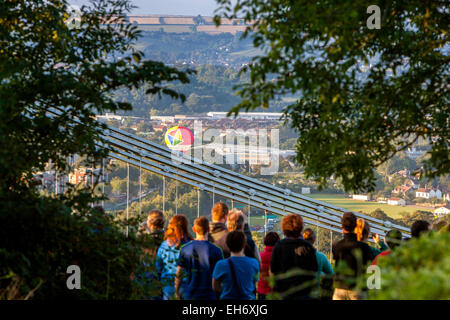 Heißluftballons über Clifton Suspension Bridge Teil von Bristol International Ballon Festival 2014, England, Vereinigtes Königreich Stockfoto