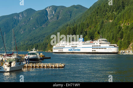 British Columbia Ferries "Königin von Coquitlam" (1976) herannahenden Horseshoe Bay Terminal West Vancouver, BC, Kanada Stockfoto