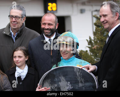 Jamaica, New York, USA. 7. März 2015. 7. März 2015: El Kabeir mit c.c. Lopez gewinnt den 63. Ablauf der Klasse III Gotham Stakes für 3 - jährige, gehen 1 1/16 Meile am Aquädukt Racetrack. Trainer: John Terranova. Besitzer: Zayat Stables. Sue Kawczynski/ESW/CSM/Alamy Live-Nachrichten Stockfoto