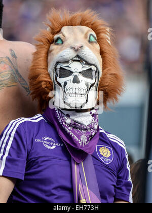 Orlando, FL, USA. 8. März 2015. Orlando City SC Fan während MLS Spielaktion zwischen New York City FC und Orlando City SC. New York und Orlando gespielt zu einem 1: 1-Unentschieden in der Orlando Citrus Bowl in Orlando, FL. Credit: Csm/Alamy Live-Nachrichten Stockfoto