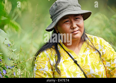 Kursleiter auf Botanik Exkursion Stockfoto