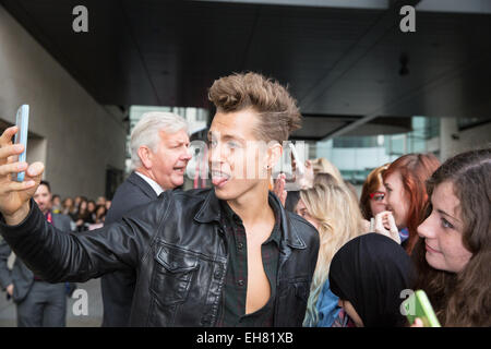 Die Vamps bei BBC Radio 1 Studios Featuring: The Vamps wo: London, Vereinigtes Königreich bei: 04 Sep 2014 Stockfoto