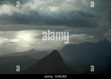 Doughboy Berg gewiegt von Nacht Kappe reicht, New-South.Wales, Australien. Stockfoto