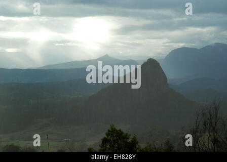 Doughboy Berg gewiegt von Nacht Kappe reicht, New-South.Wales, Australien. Stockfoto