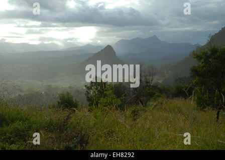 Doughboy Berg gewiegt von Nacht Kappe reicht, New-South.Wales, Australien. Stockfoto