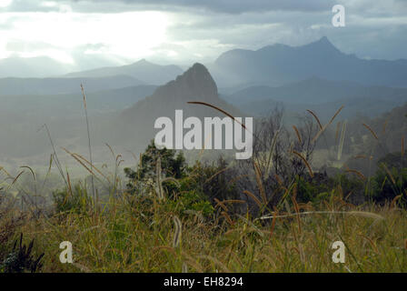 Doughboy Berg gewiegt von Nacht Kappe reicht, New-South.Wales, Australien. Stockfoto