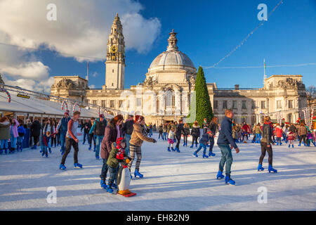 Winter-Wunderland, Rathaus, Cardiff, Wales, Vereinigtes Königreich, Europa Stockfoto