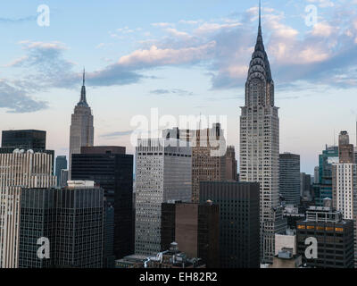 Manhattan Wolkenkratzer, darunter das Empire State Building und Chrysler Building, Manhattan, New York City, New York, USA Stockfoto