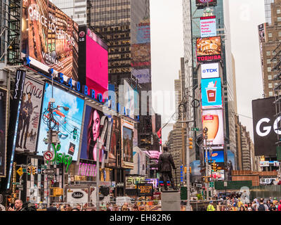 Times Square, Theater District, Midtown, Manhattan, New York City, New York, Vereinigte Staaten von Amerika, Nordamerika Stockfoto