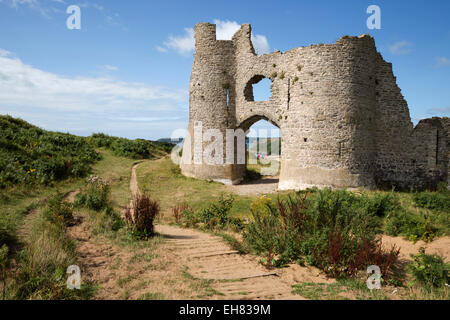 Pennard Castle und drei Klippen Bucht, Halbinsel Gower, Swansea, West Glamorgan, Wales, Vereinigtes Königreich, Europa Stockfoto