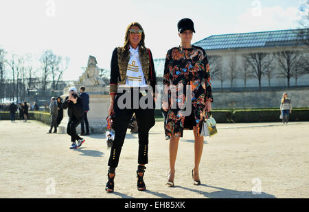Blogger Kristina Bazan Ankunft am Carven-Show in Paris - 5. März 2015 - Foto: Start-und Landebahn Manhattan/Celine Gaille Mindesthonorar 50, - EUR/minimale Gebühr 50, - EUR/Picture Alliance Stockfoto