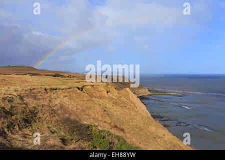 Regenbogen auf der Cleveland Weise National Trail, Filey, North Yorkshire, England, UK. Stockfoto