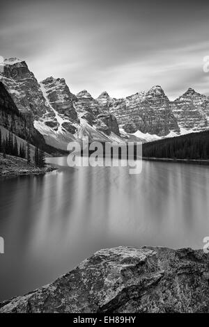 Moraine Lake, Banff National Park, UNESCO World Heritage Site, Alberta, Kanada, Nordamerika Stockfoto
