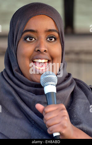 Fatima-Zahara Ibrahim - Klima-Aktivist und Campaigner, UK Youth Climate Coalition, Time To Act Klima März, Lond anlässlich Stockfoto