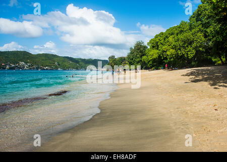 Senken Sie Bucht, Bequia, Grenadinen, St. Vincent und die Grenadinen, Windward-Inseln, West Indies, Karibik, Mittelamerika Stockfoto