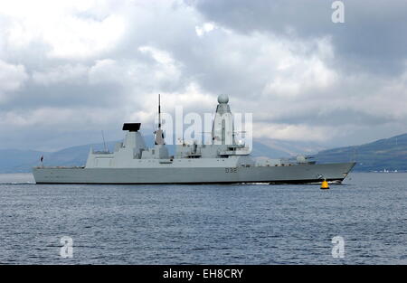 AJAXNETPHOTO - 1. MAI 2008, LARGS, SCHOTTLAND. -NEUE ART 45 ZERSTÖRER DARING (NOCH NICHT HMS) AUF PROBEFAHRTEN. FOTO: JONATHAN EASTLAND/AJAX REF: D180105 663 Stockfoto