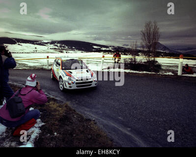 Colin McRae und Nicky Grist fahren ihre Ford Focus WRC auf einer Bühne in der 1999-Rallye Monte carlo Stockfoto