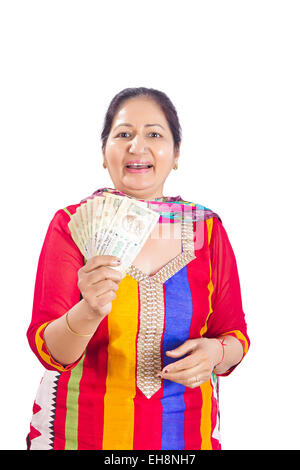 1 indische Senioren Erwachsene Frau Geld zeigen Stockfoto