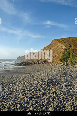 Menachurch Punkt, dem Strand und Klippen an Northcott Mündung in der Nähe von Bude. Stockfoto