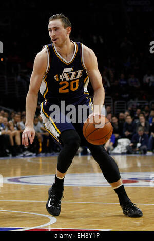 6. März 2015: Utah Jazz weiterleiten Gordon Hayward (20) in Aktion während der NBA-Spiel zwischen den Utah Jazz und die Philadelphia 76ers im Wells Fargo Center in Philadelphia, Pennsylvania. Die Utah Jazz gewann 89-83. Stockfoto