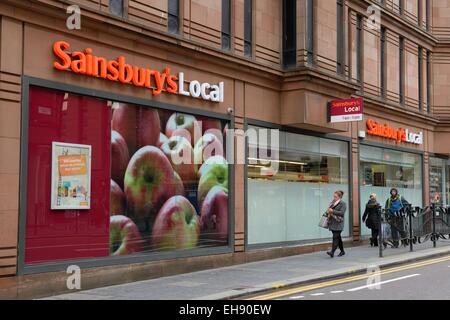 Sainsbury's lokale Lebensmittel im Stadtzentrum von Glasgow, Schottland, Vereinigtes Königreich Stockfoto