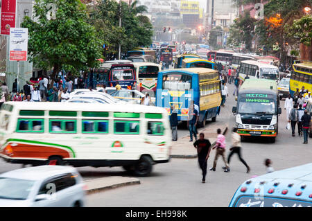 Stoßzeiten an Tom Mboya Avenue, Nairobi, Kenia Stockfoto