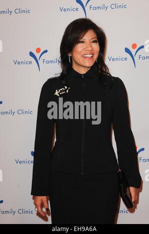 Beverly Hills, CA. 9. März 2015. Julie Chen im Ankunftsbereich für 2015 Silver Circle Gala, The Beverly Wilshire Hotel, Beverly Hills, CA 9. März 2015. Bildnachweis: Elizabeth Goodenough/Everett Collection/Alamy Live-Nachrichten Stockfoto