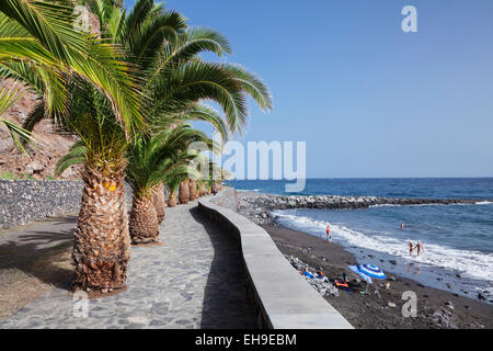 Promenade am Playa De La Cueva, San Sebastian, La Gomera, Kanarische Inseln, Spanien Stockfoto