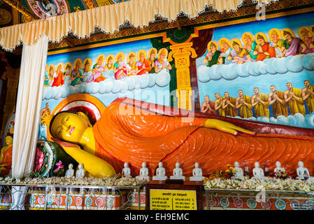 Liegender Buddha am Abhayagiri Dagoba, Anuradhapura, Sri Lanka, Asien Stockfoto