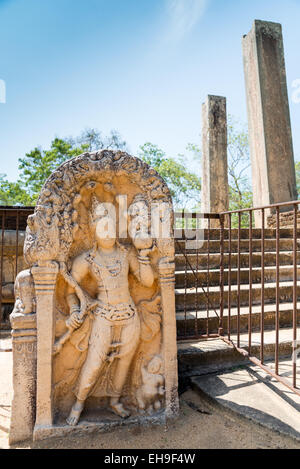 Wächter-Stein bei Ratnaprasada (Rathna Prasada), Anuradhapura, Sri Lanka Stockfoto