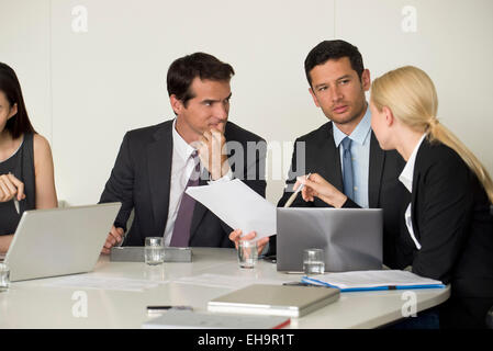 Führungskräfte im meeting Stockfoto