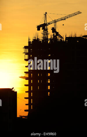 Gebäude im Bau - Silhouette Stockfoto