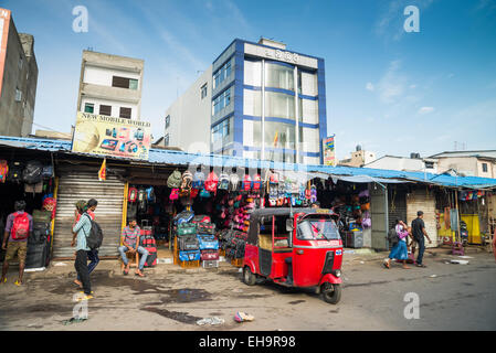 Öffentliche Busse in zentralen Busbahnhof in Colombo, Sri Lanka, Südasien Stockfoto