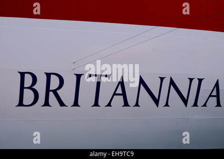 Southampton, UK. 10. März 2015. Ihre Majestät die Königin begleitet von His Royal Highness The Duke of Edinburgh offiziell benennen P & O Kreuzfahrten neues Flaggschiff BRITANNIA Credit: Paul Chambers/Alamy Live News Stockfoto