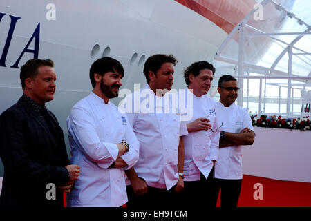 Southampton, Großbritannien. 10. März 2015. James Martin, Marco Pierre White Olly Smith und anderen Prominenten Köchen bei der Benennung von P&O Cruises neue Flaggschiff BR Stockfoto