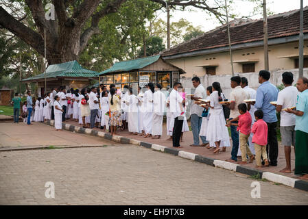 Ruwanwelisaya Dagoba, UNESCO-Weltkulturerbe, Anuradhapura, Sri Lanka, Asien Stockfoto