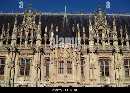 Die gotische Fassade des Palais de Justice, Rouen, Haute-Normandie, Frankreich Stockfoto