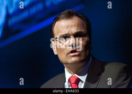 Kopenhagen, Dänemark. 10. März 2015. Herr Marcus Tacke, CEO der Siemens Energy Sector Division Wind Power und Vorsitzender für EWEA Adresse das Publikum auf der EWEA 2015 Konferenz und Ausstellung in Kopenhagen diesen Dienstag Credit: OJPHOTOS/Alamy Live News Stockfoto