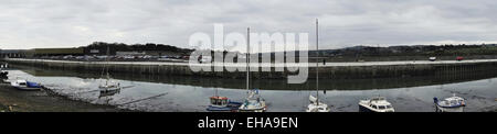 Panorama von Asda Supermarkt und dem Kai in Hayle Cornwall UK Stockfoto