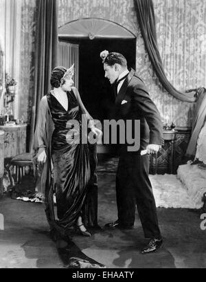 Aileen Pringle, Ronald Colman, am Set of the Silent Film "Eine Dieb im Paradies", 1925 Stockfoto